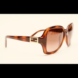 FENDI Women’s  Sunglasses FS5227 Made in Italy